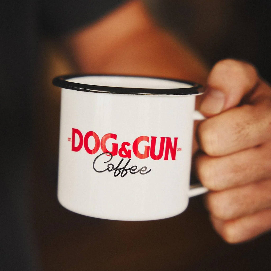 Dog & Gun Vintage Logo Pannkin